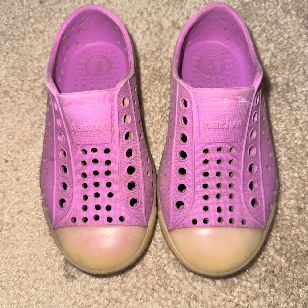 Native Shoes Toddler Slip-On Sneakers Purple Gum Sole C8 Lightweight